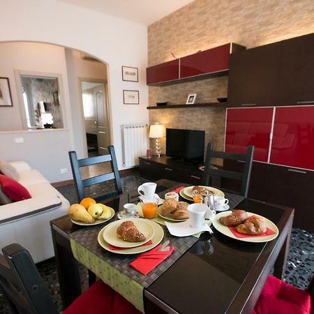 A Casa Di Simone A Viareggioアパートメント エクステリア 写真