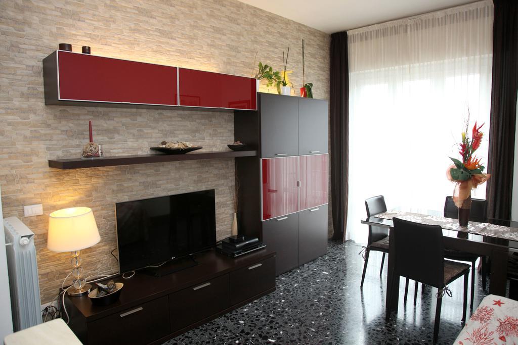 A Casa Di Simone A Viareggioアパートメント エクステリア 写真